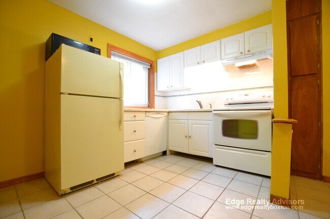 Building Photo - 20 Jacqueline Rd