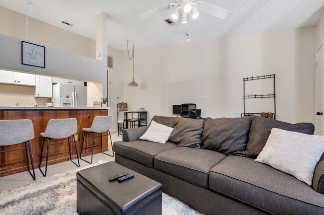 Foto del edificio - 2203 Sandpiper St