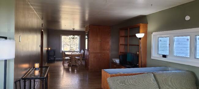 Building Photo - 71 Wegner Ln