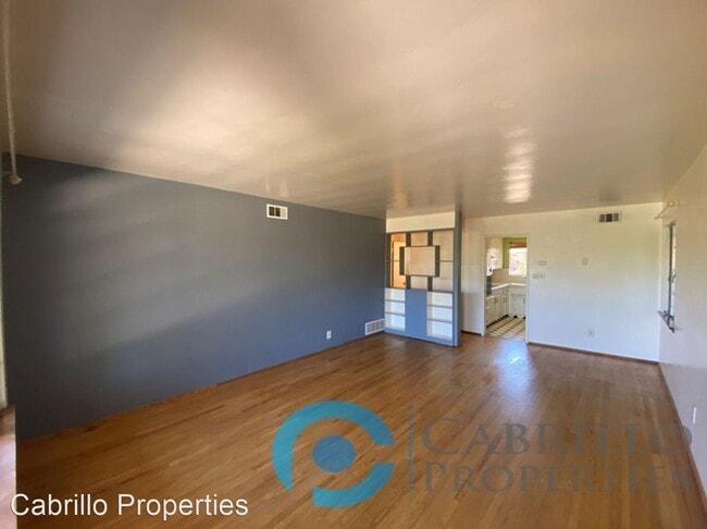 Building Photo - 3 br, 1 bath House - 4320 Gordon Way
