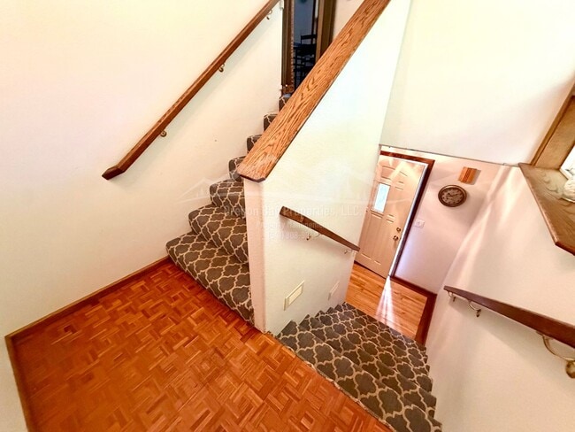 Foto del edificio - 70051 Stage Rd