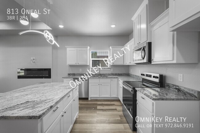 Building Photo - 813 Oneal St