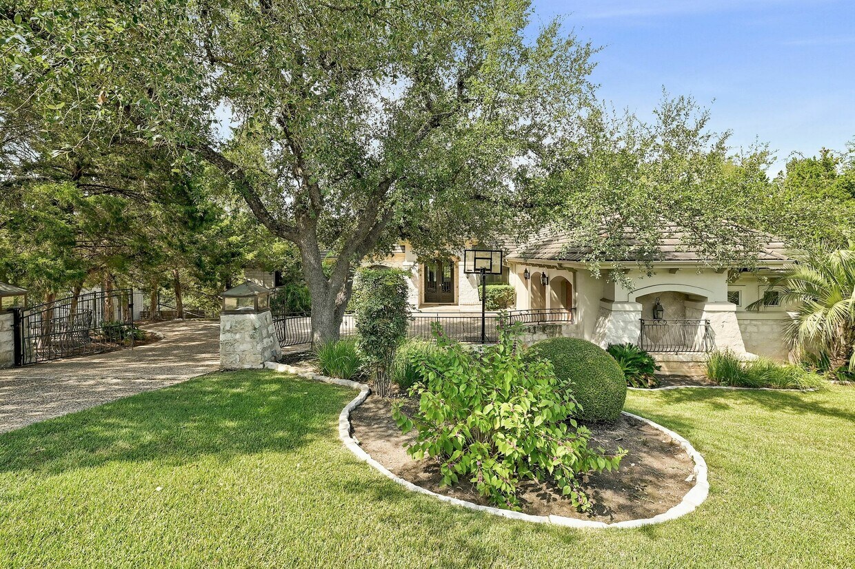 Foto principal - 102 Cold Water Ln