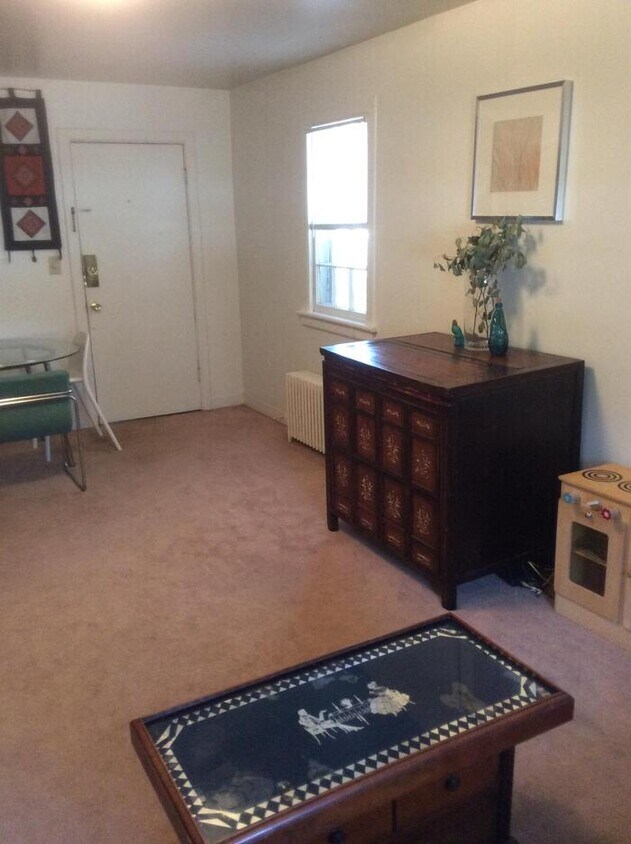 Primary Photo - 207 Monte Vista Ave