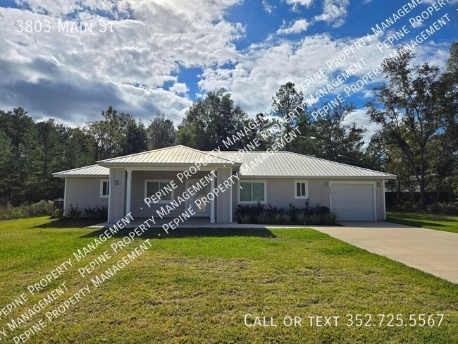 Building Photo - 3803 Main St