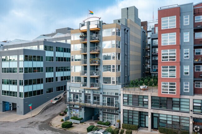 Excelente ubicación - Lake Union Tower