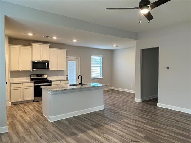 Building Photo - 808 Boyer Ct