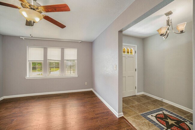 Foto del edificio - Nestled in the heart of Southlake, this be...