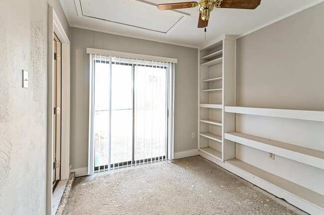 Foto del edificio - 4495 Bonnie Brae Dr