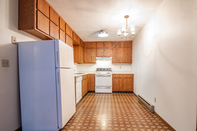 Kitchen - 1125 17th St N