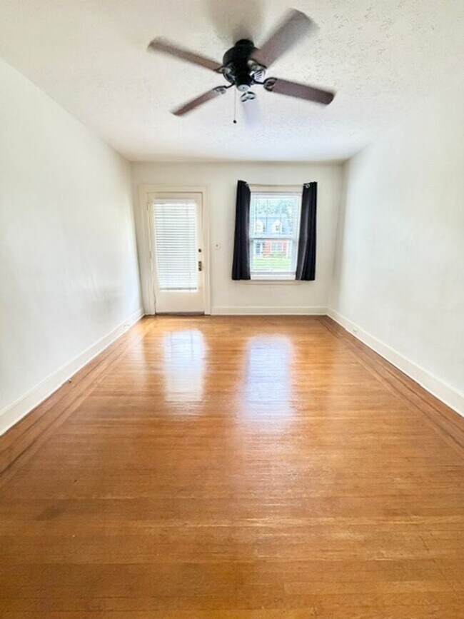 Foto del edificio - 1623 Norris Pl