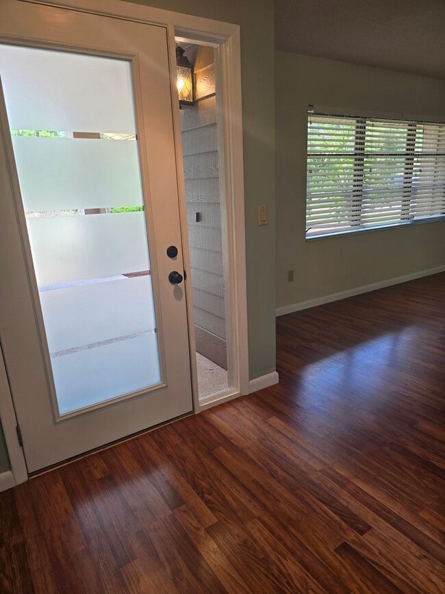 Building Photo - Gorgeous and Huge 2/2/2 in Sugarmill Woods!!!