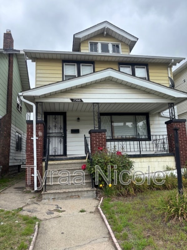 Primary Photo - 2366 Highland St