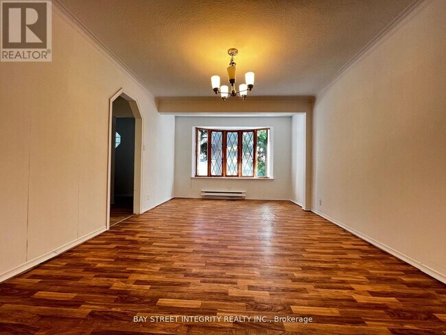 Building Photo - 204 Greenfield Ave