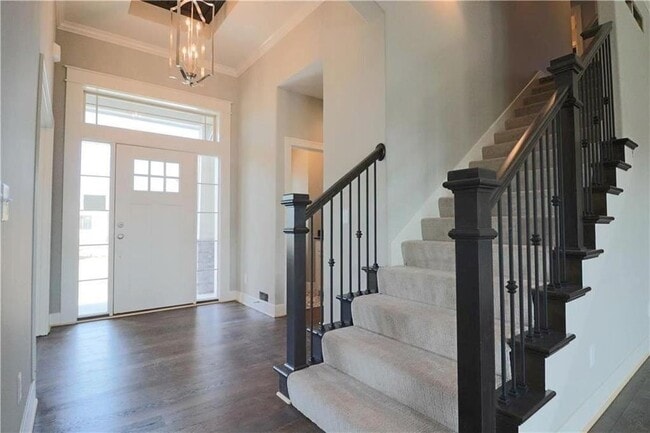 Building Photo - 516 SE Linden Dr