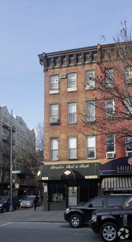 Building Photo - 147 Division Ave
