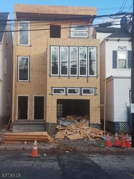 Foto del edificio - 13 Marion Ave