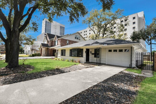 Foto del edificio - 3726 Las Palmas St