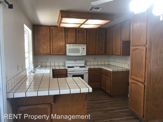 Foto del edificio - 3 br, 2 bath House - 4831 Taylor Street