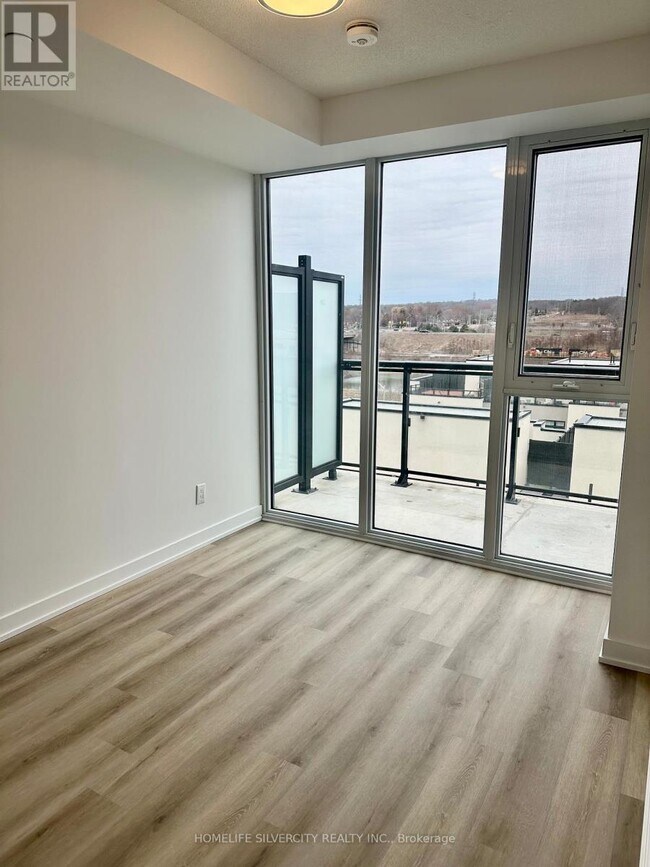 Photo du bâtiment - 1117 Cooke Blvd.