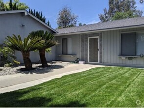Building Photo - 227 Red Cloud Dr