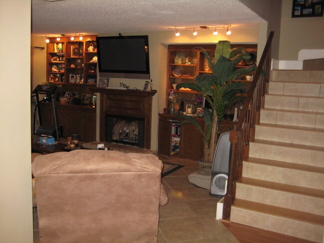 Foto del edificio - 5420 Heatherstone Dr