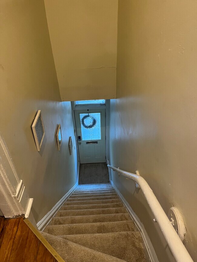 Entry Hallway - 2219 Missouri Ave