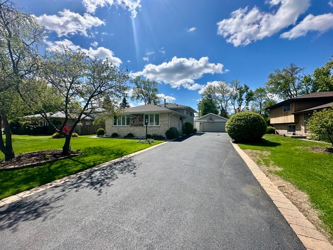 Foto del edificio - 130 Bonnie Brae Ave