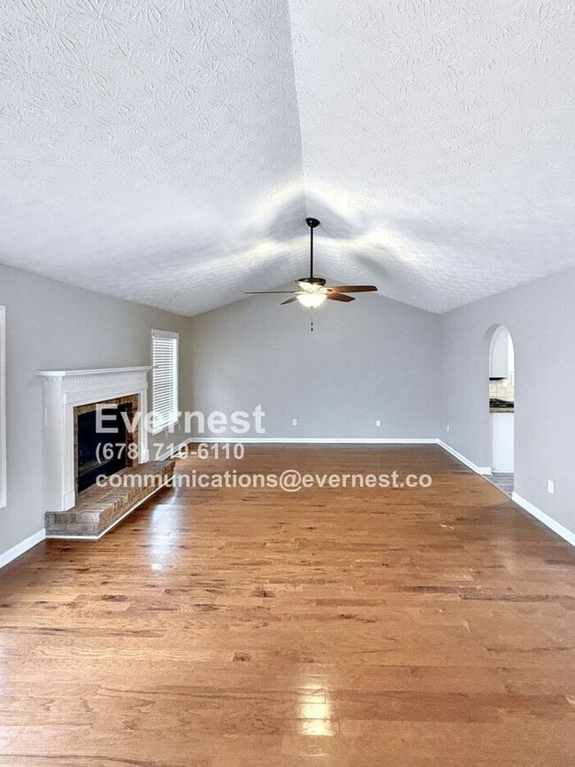 Building Photo - 460 Ward Rd