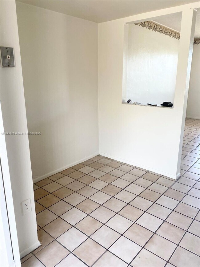 Foto del edificio - 6154 SW 38th St