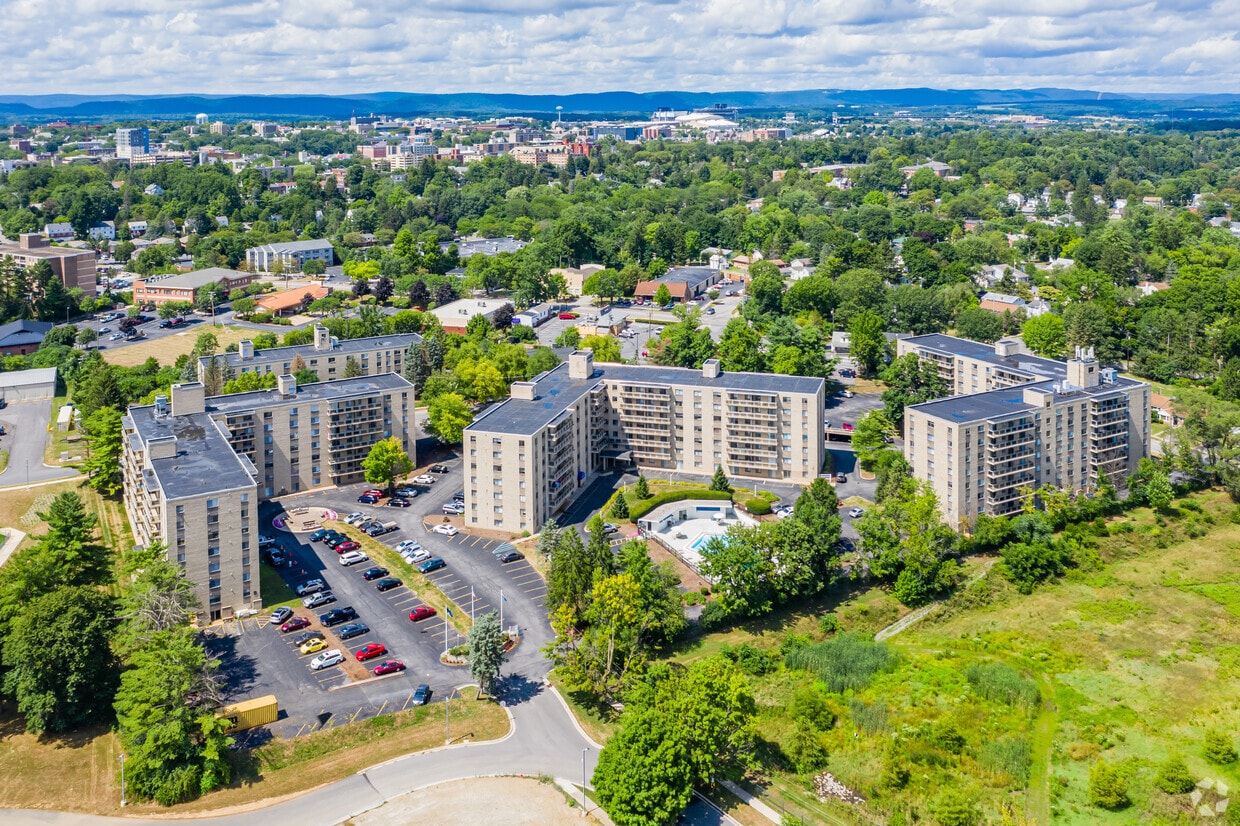 Parkway Plaza - Parkway Plaza