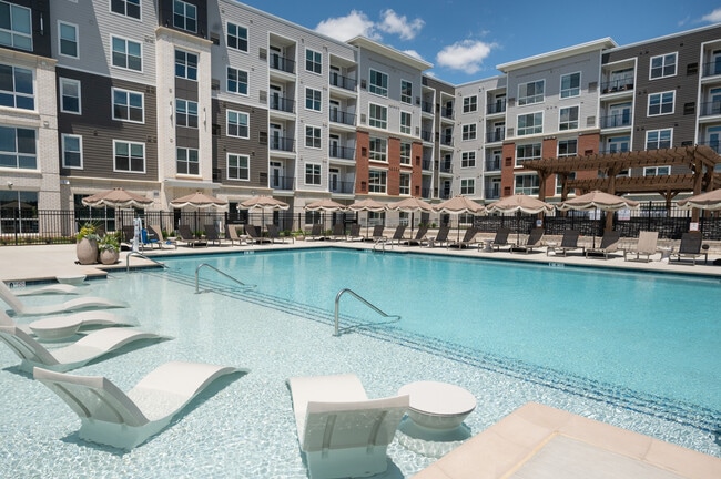 Building Photo - Ascend at Greenfield