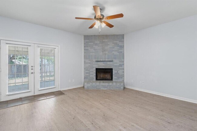 Foto del edificio - 1102 Ivybridge Dr