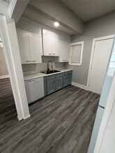 Building Photo - 4125 Avenue M