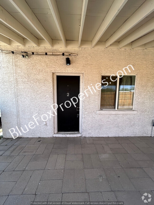 Building Photo - 204 W Sahuaro St