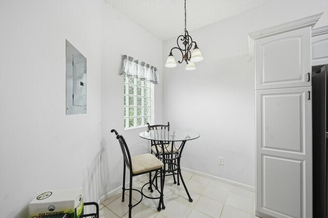 Foto del edificio - 5395 Firenze Dr