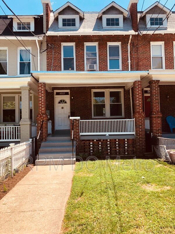 Primary Photo - 4507 Illinois Ave NW