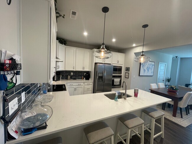 Building Photo - 2616 Lassen Walk