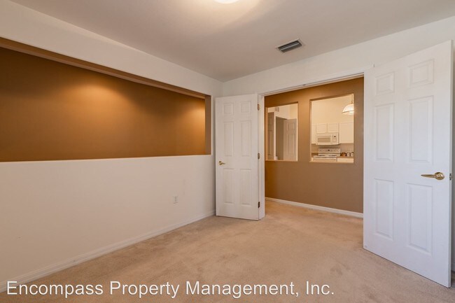 Building Photo - 9647 Hemingway Ln