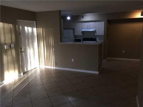 Building Photo - 631 SW 111th Ln