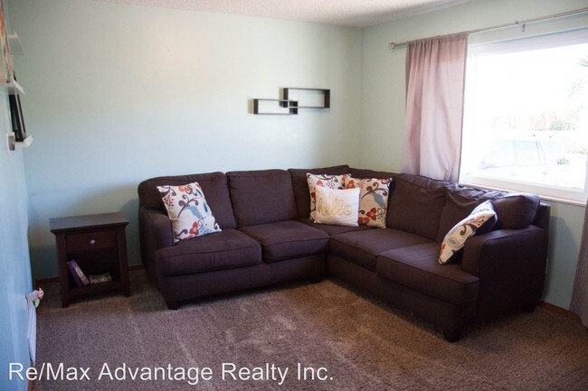 Building Photo - 7175 Woody Creek Dr