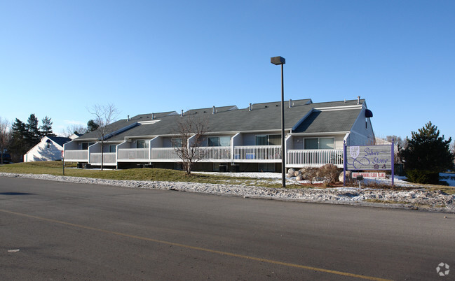 Building Photo - Silver Stone Townhomes