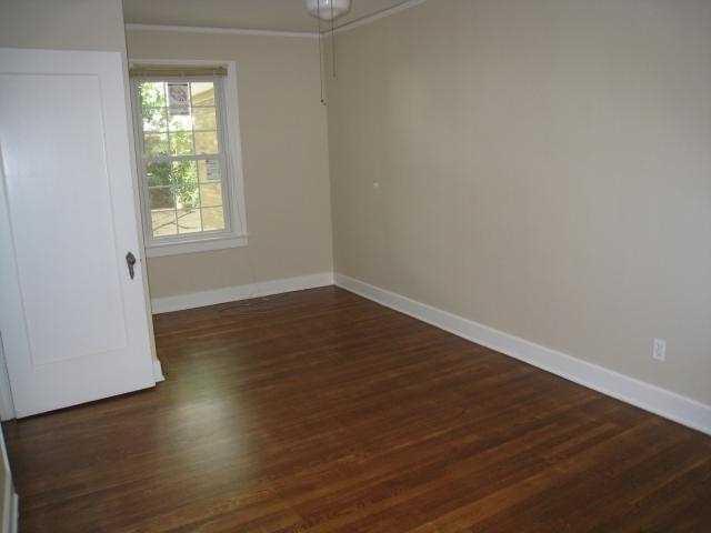 Foto del edificio - 703 W 35th St