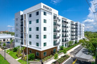 Building Photo - The Breeze