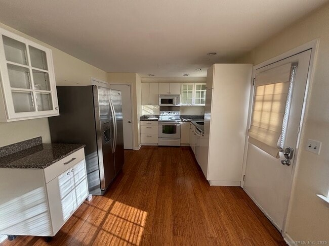 Foto del edificio - 168 Highview Ave