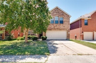 Building Photo - 3221 Kennedy Dr
