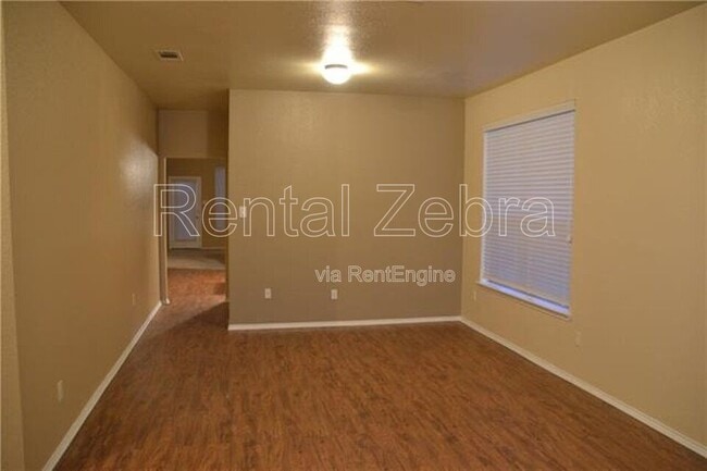 Building Photo - 1121 McKavett Dr