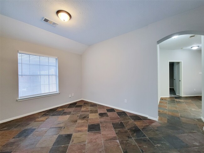 Building Photo - 18214 Arbormont Dr
