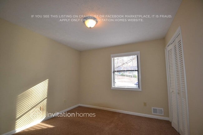Building Photo - 3096 Beaver Dr