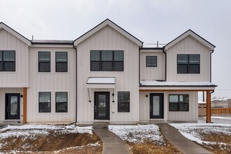 Building Photo - 6503 Irving St